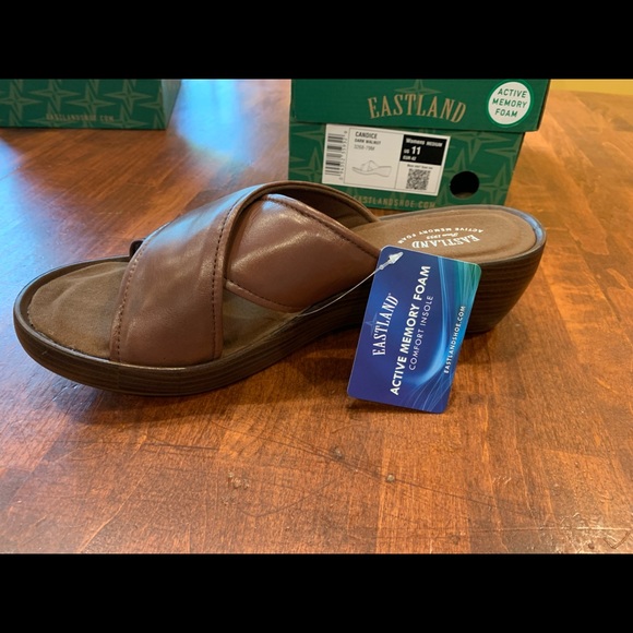 Brand new Eastland sandals - Picture 2 of 4